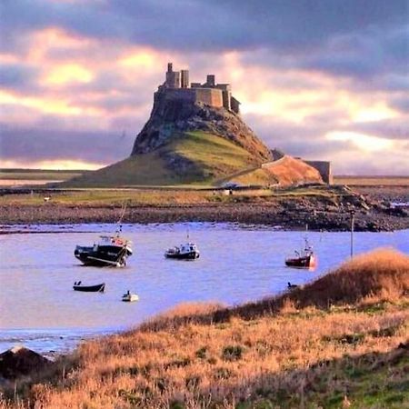 The Ship Inn Holy Island of Lindisfarne Eksteriør billede