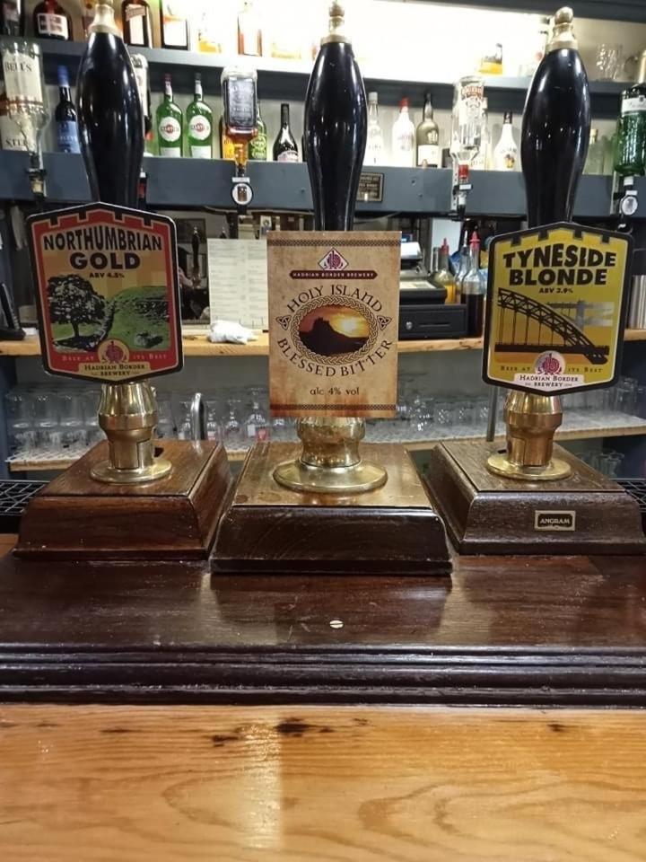 The Ship Inn Holy Island of Lindisfarne Eksteriør billede